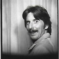 1982-04 Photo-Booth pic